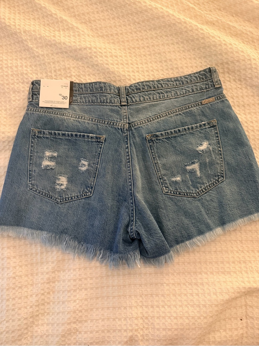 Kancan High Rise Distressed Denim Shorts – Size 13/30 NWT - Picture 3 of 4